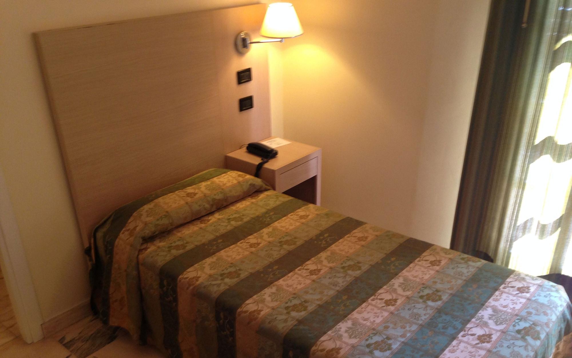 Hotel Borgo Verde Catania-Fontanarossai nemzetközi repülőtér Kültér fotó