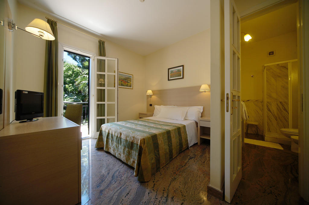 Hotel Borgo Verde Catania-Fontanarossai nemzetközi repülőtér Kültér fotó